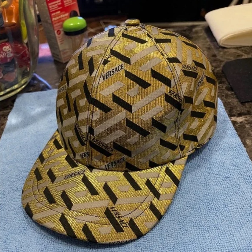 Gorgeous Gold Versace La Greca maze baseball adjustable strap baseball cap.